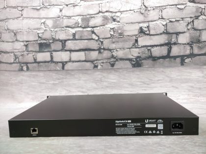 Excellent Condition! Tested and working as it should! Pulled from a working environment! May have a minor scratch/scuff from normal use. **POWER CORD INCLUDED**Item Specifics: MPN : ES-24-250WUPC : N/AType : Ethernet SwitchForm Factor : Rack-MountableBrand : UbiquitiModel : ES-24-250WLayer : 2Network Management Type : Fully ManagedNumber of LAN Ports : 24 - 6