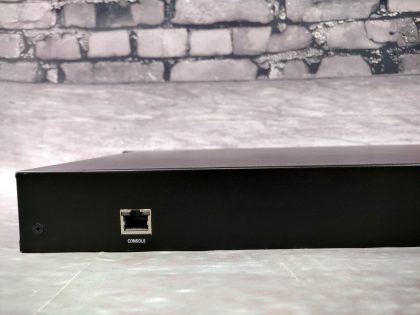 Excellent Condition! Tested and working as it should! Pulled from a working environment! May have a minor scratch/scuff from normal use. **POWER CORD INCLUDED**Item Specifics: MPN : ES-24-250WUPC : N/AType : Ethernet SwitchForm Factor : Rack-MountableBrand : UbiquitiModel : ES-24-250WLayer : 2Network Management Type : Fully ManagedNumber of LAN Ports : 24 - 8
