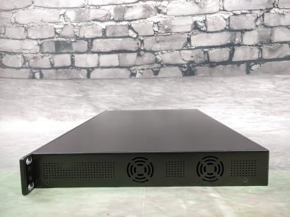 Excellent Condition! Tested and working as it should! Pulled from a working environment! May have a minor scratch/scuff from normal use. **POWER CORD INCLUDED**Item Specifics: MPN : ES-24-250WUPC : N/AType : Ethernet SwitchForm Factor : Rack-MountableBrand : UbiquitiModel : ES-24-250WLayer : 2Network Management Type : Fully ManagedNumber of LAN Ports : 24 - 9