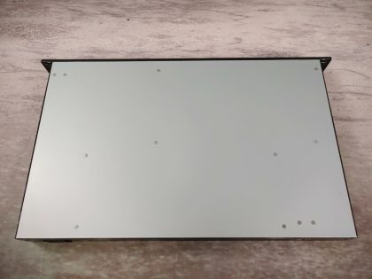 Excellent Condition! Tested and working as it should! Pulled from a working environment! May have a minor scratch/scuff from normal use. **POWER CORD INCLUDED**Item Specifics: MPN : ES-24-250WUPC : N/AType : Ethernet SwitchForm Factor : Rack-MountableBrand : UbiquitiModel : ES-24-250WLayer : 2Network Management Type : Fully ManagedNumber of LAN Ports : 24 - 10