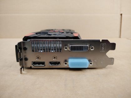 Multiple Monitor SuppoConnectors : Display Port
