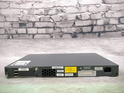 Good Condition! Tested and pulled from a working environment! There is a few scratches/scuffs from normal use. **NO POWER CORD INCLUDED**Item Specifics: MPN : WS-C2960X-48TS-LUPC : N/AType : Ethernet SwitchForm Factor : Rack-MountableBrand : CiscoModel : WS-C2960X-48TS-LNumber of LAN Ports : 48Ethernet Technology : Gigabit Ethernet (1000-Mbit/s) - 6