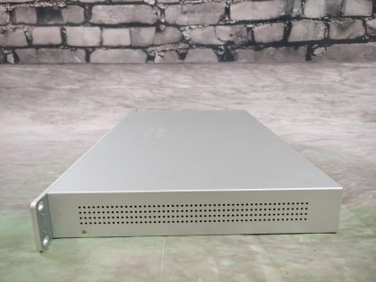 Tested and Pulled from a working environment. May have minor scratches/scuffs from normal use. **NO POWER CORD INCLUDED** Item Specifics: MPN : MS220-24P-HWUPC : N/AType : Ethernet SwitchForm Factor : Rack-MountableBrand : Cisco MerakiModel : MS220-24P-HWNetwork Management Type : Fully Managed Number of LAN Ports : 24 - 4