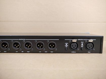 No further testing has been done. **NO POWER CORD INCLUDED** Item Specifics: MPN : DBXPAVUPC : N/AType : Drive RackBrand : DBXModel : DBXPAVForm Factor : Rack-Mountable - 3