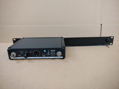 Good Condition! Tested and pulled from a working environment! Power Adapter included. There may be a few scratches/scuffs from normal use. **NO ANTENNAS INCLUDED**Item Specifics: MPN : SLX4 J3 572-596 MHZUPC : N/ABrand : SHUREType : Microphone ReceiverModel : SLX4 J3 572-596 MHZConnectivity : WirelessForm Factor : Microphone ReceiverBundled Items : Power Adapter / Rack Ears - 6