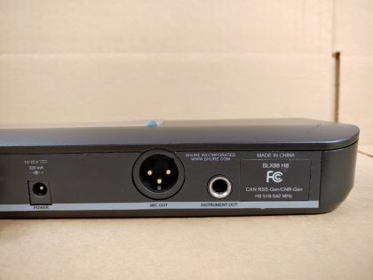 Great condition! Tested and pulled from a working environment! **OEM POWER ADAPTER INCLUDED**Item Specifics: MPN : BLX88 H8UPC : N/ABrand : SHUREType : Microphone ReceiverModel : BLX88 H8Connectivity : WirelessFrequency Range : 518-542 MHzForm Factor : Microphone Receiver - 8