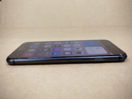 Wi-FiOperating System : iOS 16.7.7Storage Capacity : 64GBColor : Space GrayStyle : BarBattery Health : 80 %Camera Resolution : 12.0 MPScreen Size : 4.7" - 2
