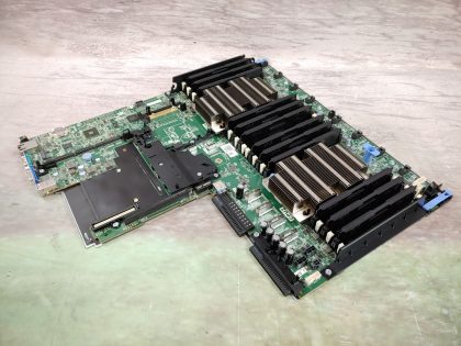 Excellent condition! Tested and pulled out of a working system. Whats shown in the pictures is whats included  [ R640 PowerEdge System Board + x2 Intel Xeon Gold 14-Core CPUs (SR3J3) + x2 Heatsink & Retainer clips ]Item Specifics: MPN : PHYDRUPC : N/ABrand : DellModel : PHYDRCompatible Processor Brand : IntelSocket Type : FCLGA3647Number of Memory Slots : 24Type : Server Motherboard - 8