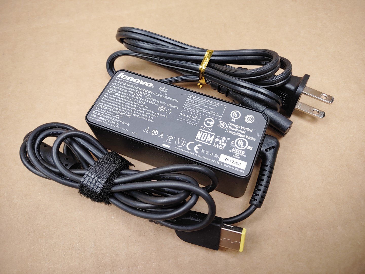 Great Condition! Tested and pulled from a working environment! **OEM POWER ADAPTER INCLUDED**Item Specifics: MPN : DK1523UPC : N/ACompatible Brand : For LenovoCompatible Product Line : For Lenovo ThinkPadCompatible Model : For LenovoPorts/Interfaces : USB 3.0Brand : LenovoModel : ThinkPad USB 3.0 Ultra DockType : Docking Station - 2