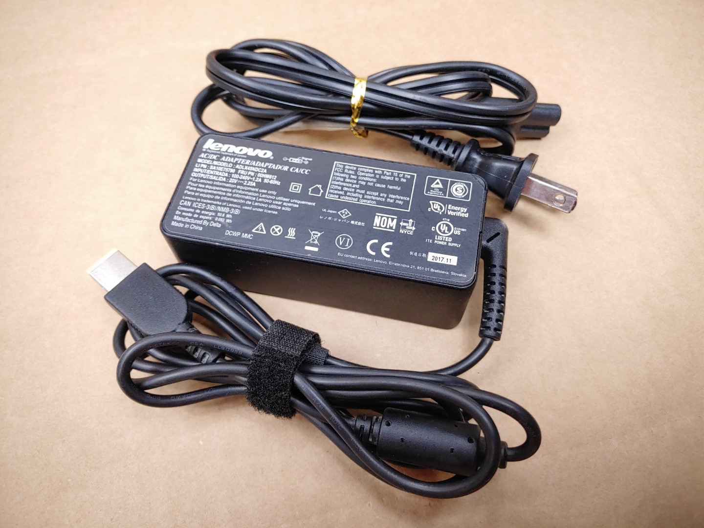 Great Condition! Tested and pulled from a working environment! **OEM POWER ADAPTER INCLUDED**Item Specifics: MPN : DK1523UPC : N/ACompatible Brand : For LenovoCompatible Product Line : For Lenovo ThinkPadCompatible Model : For LenovoPorts/Interfaces : USB 3.0Brand : LenovoModel : ThinkPad USB 3.0 Ultra DockType : Docking Station - 2