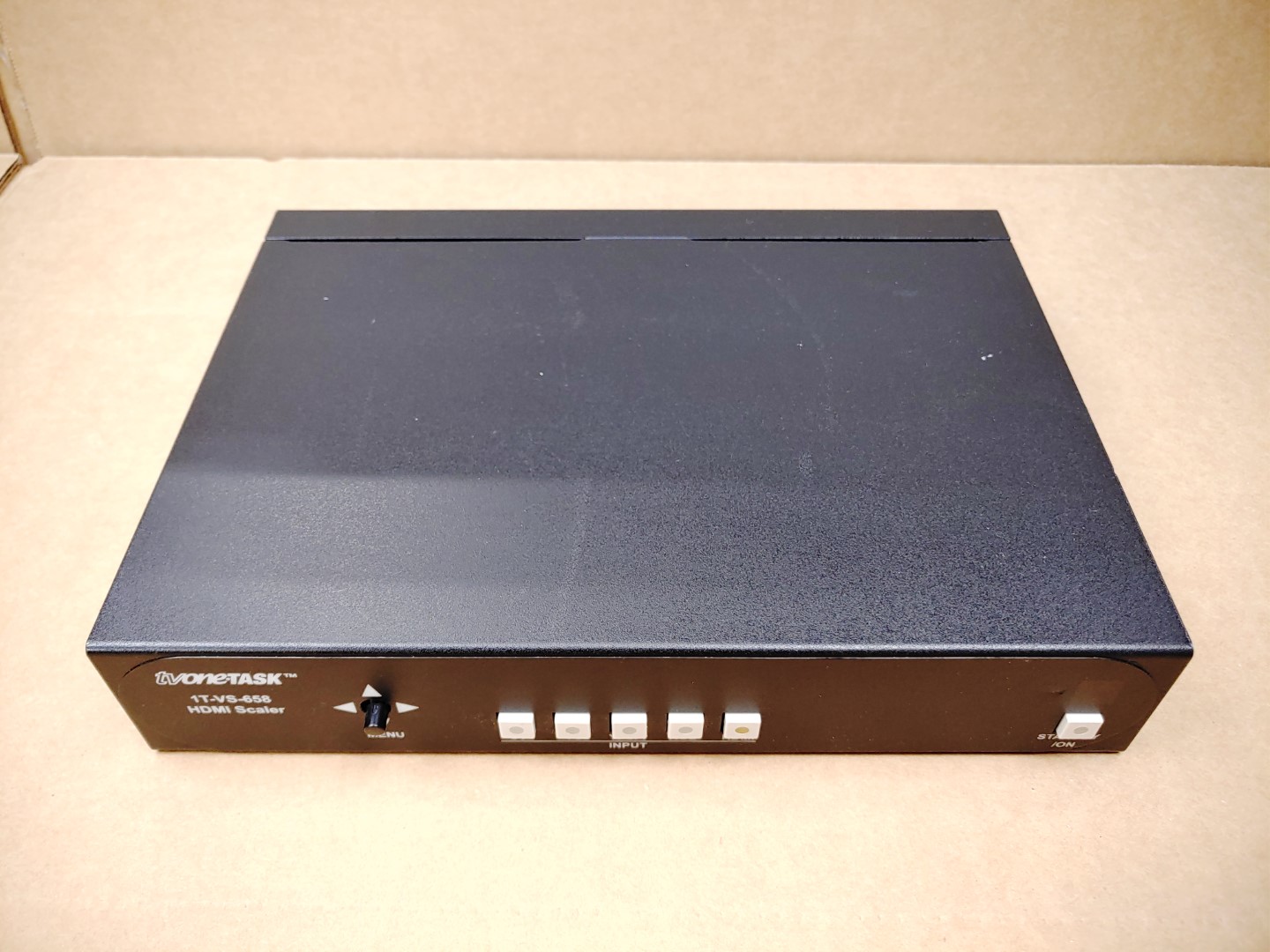 **NO POWER ADAPTER INCLUDED** Good condition! Tested and pulled from a working environment! Item Specifics: MPN : 1T-VS-658UPC : N/ABrand : tvONE-TASKModel : 1T-VS-658Type : HDMI Scaler - 2