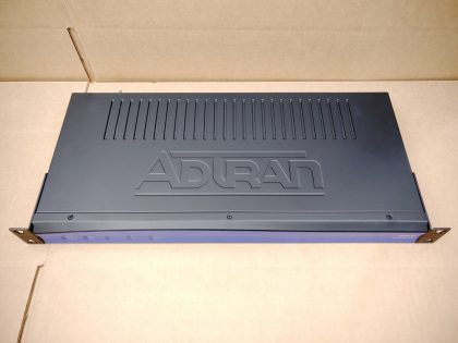 Great Condition! Tested and pulled from a working environment! **NO POWER CORD INCLUDED**Item Specifics: MPN : 4243908F1UPC : N/AForm Factor : Rack-MountableBrand : ADTRANModel : Total Access 908e (4243908F1)Type : Router - 4