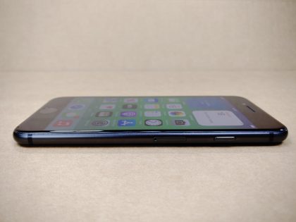 NFCOperating System : iOS 16.7.7Storage Capacity : 64GBColor : Space GrayStyle : BarBattery Health : 99 %Camera Resolution : 12.0 MPScreen Size : 4.7" - 2
