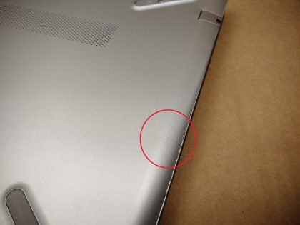 and a tiny crack on the edge of the bottom plate (View images 6 & 9). May have a few minor cosmetic scratches/scuffs. For your help