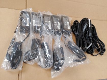 PavilionMax. Output Power : 90WOutput Voltage(s) : 19.5VPart Number : 693712-001 - 1