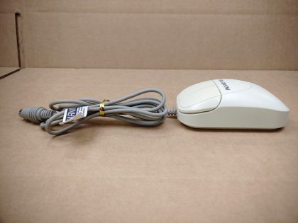 Good condition. Tested and working as it should. Item Specifics: MPN : PS/2-MouseUPC : N/AType : MouseBrand : Packard BellCompatible Brand : UniversalModel : PS/2-MouseVintage : YES - 4