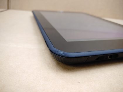 Good condition! Theres a few scuffs around the edges. **POWER ADAPTER INCLUDED**Item Specifics: MPN : Thrive AT100UPC : N/ABrand : ToshibaType : TabletProduct Line : ThriveOperating System : Android 4.0.4Screen Size : 10"Storage Capacity : 32GB + 4GB Micro SDColor : BlackModel : Thrive AT100Network : N/AConnectivity : Wi-Fi / BluetoothInternet Connectivity : Wi-Fi - 7