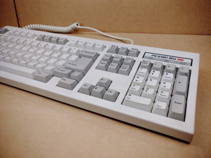 Good condition! Missing one rubber foot on the bottom. There is a small dent in the metal bottom. Tested and working as it should! Item Specifics: MPN : 5139UPC : N/AKeyboard/Keypad : QWERTYType : KeyboardConnectivity : WiredInterface : PS/2Brand : Packard BellModel : 5139Vintage : YES - 5
