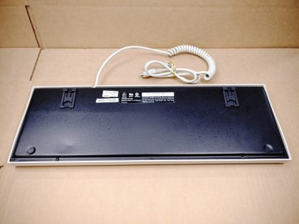 Good condition! Missing one rubber foot on the bottom. There is a small dent in the metal bottom. Tested and working as it should! Item Specifics: MPN : 5139UPC : N/AKeyboard/Keypad : QWERTYType : KeyboardConnectivity : WiredInterface : PS/2Brand : Packard BellModel : 5139Vintage : YES - 6