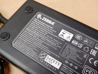 Good Condition! There is some minor scratches/scuffs from normal use. Tested and pulled from a working environment! **POWER ADAPTER INCLUDED**Item Specifics: MPN : GX420dUPC : N/ATechnology : ThermalPrinter Type : Direct ThermalOutput Type : Black / WhiteBrand : ZebraModel : GX420d / GX42-202412-000Product Line : Zebra GBlack Print Speed : Up to 6"/152 mm per secondType : Label PrinterScanning Resolution : 203 dpi (8 dots/mm) - 3