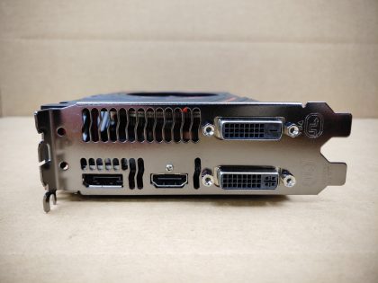 Excellent condition! Tested and pulled from a working machine.Item Specifics: MPN : Radeon R9 270UPC : N/AChipset/GPU Manufacturer : AMDBrand : DellChipset/GPU Model : AMD Radeon R9 270Compatible Port/Slot : PCI Express x16APIs : DirectX 12Connectors : Display Port / HDMI / DVIMemory Type : GDDR5Type : Video CardCooling Component(s) Included : Fan w/ Heatsink - 2
