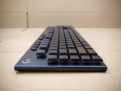 Great Condition! Tested and pulled from a working environment.May have some cosmetic light scratches/scuffs. **NO DONGLE OR CABLE INCLUDED**Item Specifics: MPN : Y-R0069UPC : N/AKeyboard/Keypad : QWERTY (Standard)Type : Gaming KeyboardConnectivity : Wireless / BluetoothFeatures : IlluminatedBrand : LogitechModel : G915 / Y-R0069 - 6