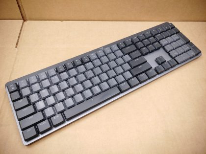 Great condition! Tested and Working as it should. Pulled from a working environment! **NO CABLES OR DONGLE INCLUDED**Item Specifics: MPN : YR0082UPC : N/AKeyboard/Keypad : QWERTY (Standard)Type : KeyboardConnectivity : BluetoothFeatures : Bluetooth