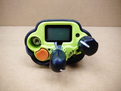 **UNTESTED / AS-IS** Looks to be in good condition. No battery or antenna included. Unable to test.Item Specifics: MPN : H98UCF9PW6ANUPC : N/AType : Portable RadioBrand : MOTOROLAModel : APX6000XEService : P25Wireless Range : 700/800 MHzFeatures : ADPColor : GreenProduct Line : APX - 11