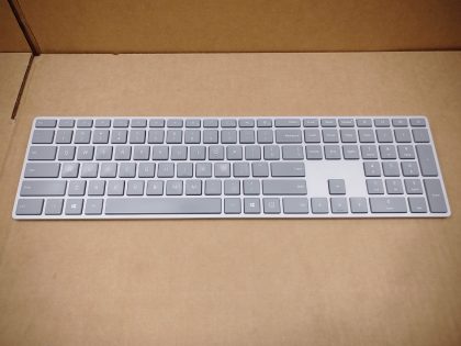 Great condition! Tested and Working as it should. Pulled from a working environment! **NO AAA BATTERIES INCLUDED**Item Specifics: MPN : WS2-00025UPC : N/AKeyboard/Keypad : QWERTY (Standard)Type : KeyboardConnectivity : BluetoothFeatures : Bluetooth