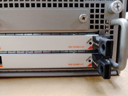 Good condition! Tested and pulled from a working environment! **NO POWER CORD INCLUDED**Item Specifics: MPN : ASR1002-XUPC : N/AForm Factor : Rack-MountableBrand : CiscoModel : ASR1002-X V06Network Connectivity : Wired-Ethernet (RJ-45)Type : Aggregation Services RouterNetwork Type : ATA over EthernetNumber of LAN Ports : 6 - 11