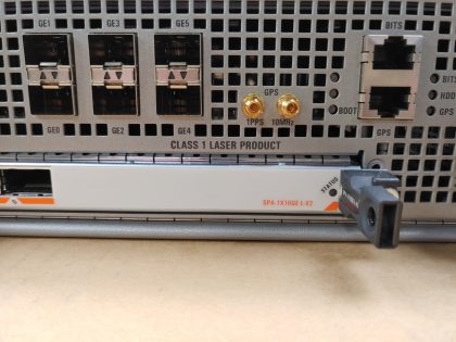 Good condition! Tested and pulled from a working environment! **NO POWER CORD INCLUDED**Item Specifics: MPN : ASR1002-XUPC : N/AForm Factor : Rack-MountableBrand : CiscoModel : ASR1002-X V06Network Connectivity : Wired-Ethernet (RJ-45)Type : Aggregation Services RouterNetwork Type : ATA over EthernetNumber of LAN Ports : 6 - 10