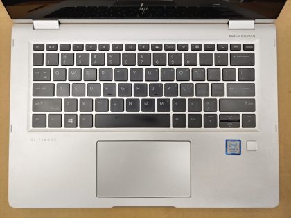 Laptop lights come on