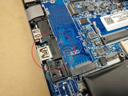 we have added actual images to this listing of the HP ZBook you would receive. **NO POWER ADAPTER / NO SSD or HDD/CADDY/CABLE  / NO OS**Item Specifics: MPN : ZBook 14u G6UPC : N/AType : LaptopBrand : HPProduct Line : ZBookModel : ZBook 14u G6Operating System : N/AScreen Size : 14-inch TouchscreenProcessor Type : Intel Core i7-8565U 8th GenProcessor Speed : 1.80GHzGraphics Processing Type : AMD Radeon Pro WX 3200 / Intel(R) UHD Graphics 620Memory : 8GBHard Drive Capacity : N/A - 5