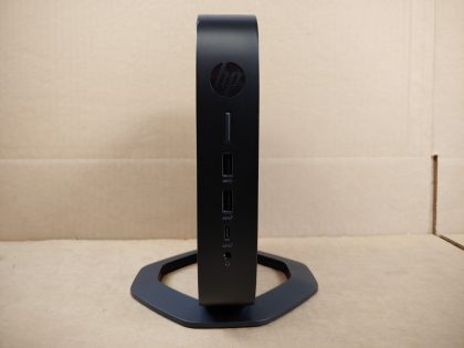 Wireless-Wi-Fi 802.11acProcessor Speed : 2.4GHzMemory Type : DDR4 Dual Channel SDRAMMemory Capacity : 8GBFlash Storage Capacity : 32GB M.2 eMMC FlashProcessor Model : AMD Ryzen Embedded R1505G w/ Radeon Vega GfxProcessor Type : AMD  - 1