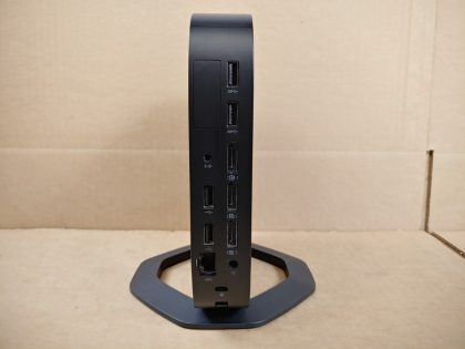 Wireless-Wi-Fi 802.11acProcessor Speed : 2.4GHzMemory Type : DDR4 Dual Channel SDRAMMemory Capacity : 8GBFlash Storage Capacity : 32GB M.2 eMMC FlashProcessor Model : AMD Ryzen Embedded R1505G w/ Radeon Vega GfxProcessor Type : AMD  - 2