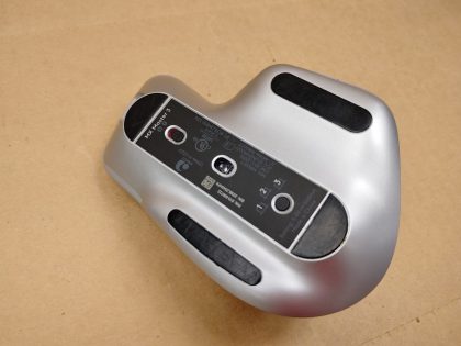 *NO USB DONGLE INCLUDED* Good condition! Tested and pulled from a working environment!Item Specifics: MPN : MX Master 3UPC : N/AType : Wireless MouseConnectivity : WirelessBrand : LogitechModel : MX Master 3 - 5