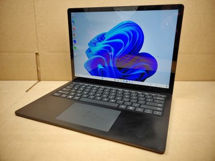 **NO POWER ADAPTER INCLUDED** There is some wear on the keys (View images 5 & 9). All 4 rubber feet are missing on the bottom (View image 7). Fully Tested & 100% Functional ready to use out of the box