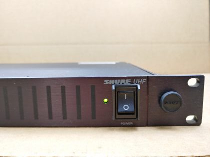 Good condition! Tested and pulled from a working environment! *NO POWER CORD INCLUDED*Item Specifics: MPN : UA845-UBUPC : N/ABrand : SHUREType : Antenna Distribution SystemModel : UA845-UBConnectivity : UHFForm Factor : Antenna Accessory - 3