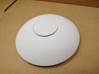 Good Condition. Tested and pulled from a working environment. *NO POWER ADAPTER INCLUDED*Item Specifics: MPN : UAP-AC-LRUPC : N/ABrand : Ubiquiti NetworksModel : UAP-AC-LRTyper : Access Point - 2