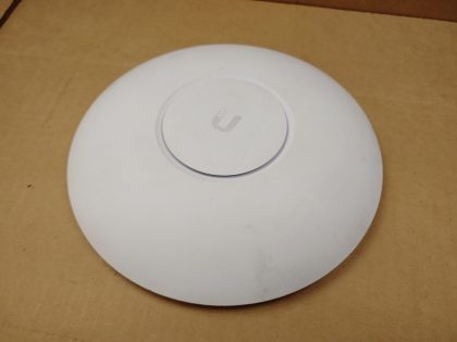 Good Condition. Tested and pulled from a working environment. *NO POWER ADAPTER INCLUDED*Item Specifics: MPN : UAP-AC-LRUPC : N/ABrand : Ubiquiti NetworksModel : UAP-AC-PROTyper : Access Point - 1
