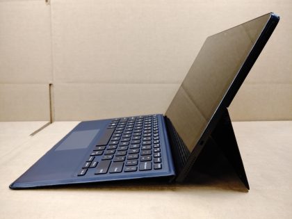 Item Specifics: MPN : Latitude 5290 2-in-1UPC : N/AType : LaptopBrand : DellProduct Line : LatitudeModel : Latitude 5290 2-in-1Operating System : N/AScreen Size : 12.3" TouchscreenProcessor Type : Intel Core i7-8650U 8th GenProcessor Speed : 1.90GHzGraphics Processing Type : Intel(R) UHD Graphics 620Memory : 16GBHard Drive Capacity : 512GB SSD - 1