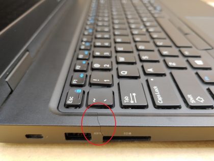 **SCREEN IS CRACKED AND ONLY OUTPUTS VIA EXTERNAL MONITOR** There is a small crack on the left side of the palmrest (View image ). The screens for the speakers in the bottom plate is blemished (View image ). Tested and Working. Boots to the BIOs. May have a few minor cosmetic scratches/scuffs. For your help