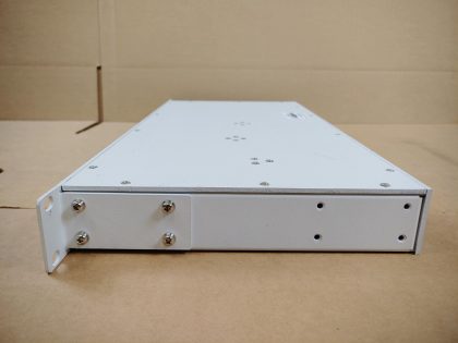 *NO POWER ADAPTER INCLUDED* Looks to be in good condition! Pulled from a working environment. Only powered on and shows GREEN flashing light. No other testing has been done. Item Specifics: MPN : PCS-400RUPC : N/AForm Factor : Rack-MountableBrand : LGProduct Line : N/AModel : PCS-400RType : Server - 5