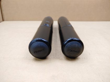 Tested for power on only. There is some writing engraved on the upper portion of the microphones. There is some hariline cracks around the top of the piece that screws on over the battery compartment. **NO AA BATTERIES INCLUDED**Item Specifics: MPN : PGX2 H6UPC : N/ABrand : SHUREType : Wireless MicrophoneModel : PGX2 H6 524-542MHzConnectivity : WirelessForm Factor : Hand Held / Stand Held - 4