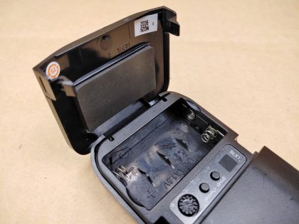 The battery compartment had some corosion that has been cleaned (View images 8 & 9). Overall good condition! Tested and working. Pulled from a working environment! **NO AA BATTERIES INCLUDED**Item Specifics: MPN : PGX1 H6UPC : N/ABrand : SHUREType : Wireless TransmitterModel : BLX1 K12 614-638MHzConnectivity : WirelessForm Factor : Bodypack Transmitter - 8
