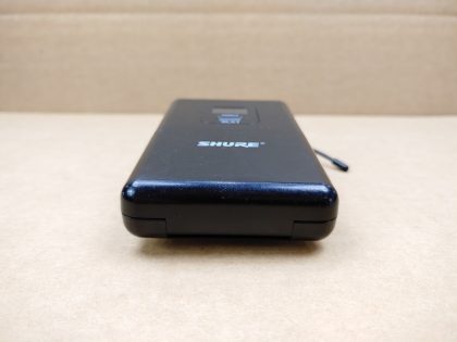 Pulled from a working environment. The rubber on top is slightly peeling and there is a few cosmetic scratches from normal use. The rubber piece at the base of the antenna is slightly torn on the side. Item Specifics: MPN : SLX1 J3UPC : N/ABrand : SHUREType : Bodypack TransmitterModel : SLX1 J3 572-596MHzConnectivity : WirelessMicrophone Form Factor : N/AForm Factor : Transmitter/Bodypack - 1
