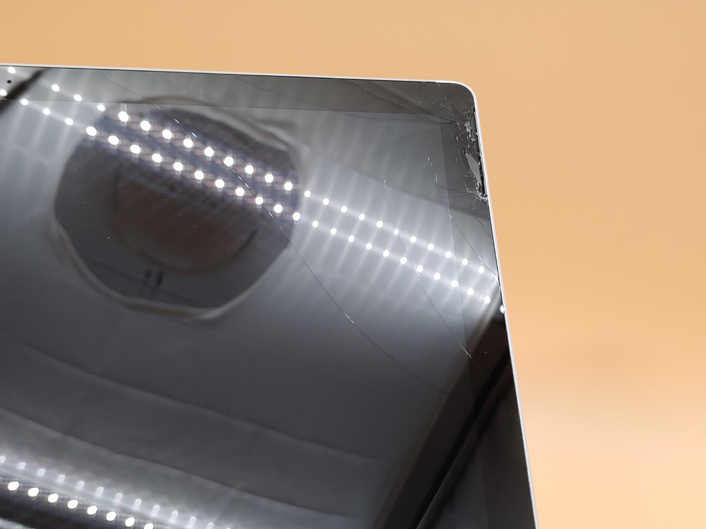 Microsoft Surface Book 2 15" i7-8650U✔16GB✔512GB✔Win11✔GTX1060✔*NO A/C**CRACKED* - Image 8