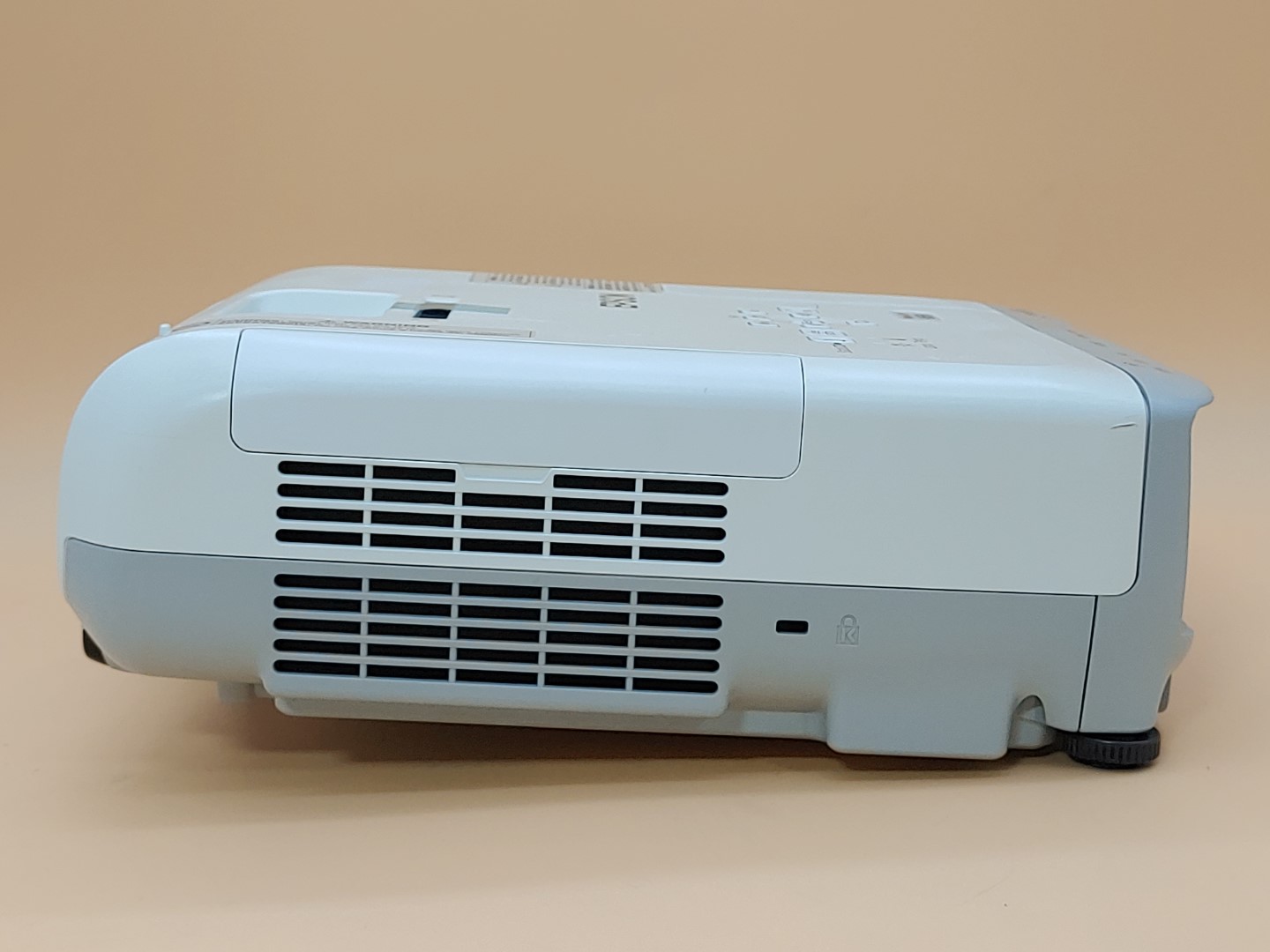 Epson PowerLite 965H H682A XGA 3LCD HDMI 3,500 ANSI Lumen Projector (1710 HOURS) - Image 5