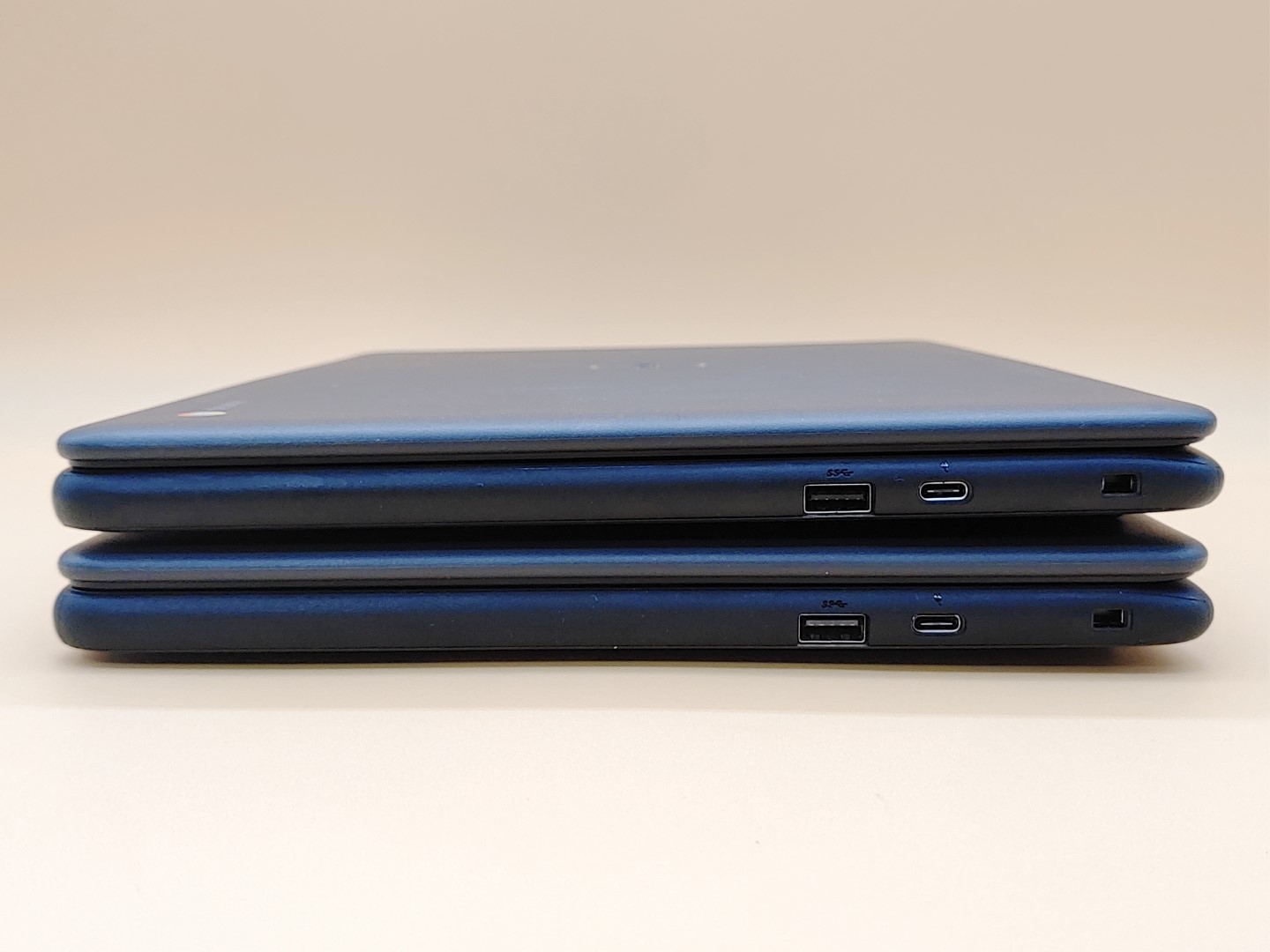 LOT of (2) Dell ChromeBook 3400 14" Celeron N4000✔4GB✔32GB eMMC✔ChromeOS✔*NO A/C - Image 6