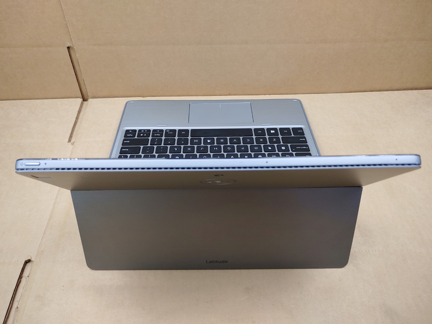 Dell Latitude 7200 2-in-1 12.3" i7-8665U✔16GB✔512GB✔*NO BATT/NO OS/NO AC* *READ* - Image 5